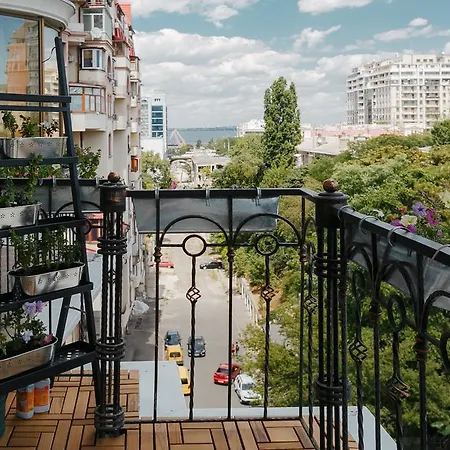 Apartment Royal Flowers